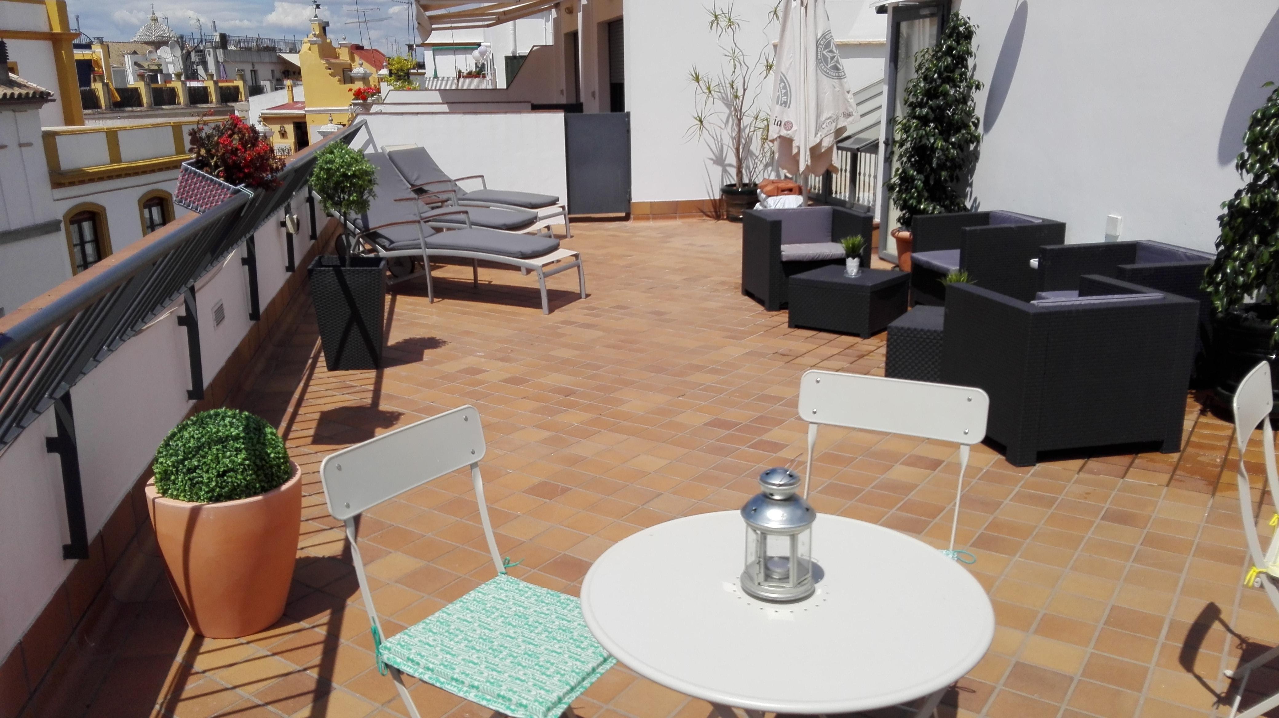 Basic Hotel Dona Manuela Севиля Екстериор снимка